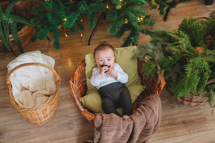 Create a Memorable Garland for Christmas