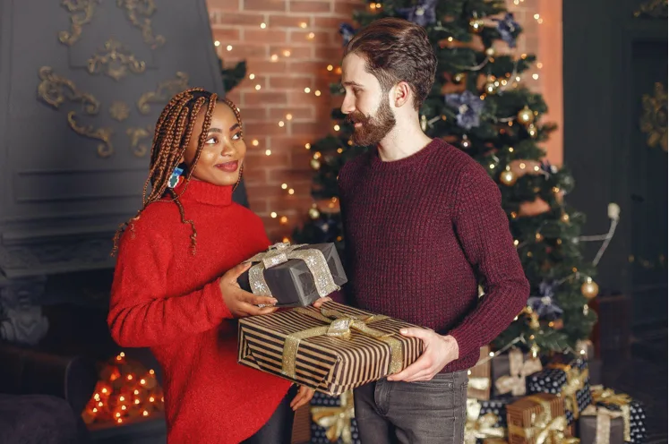 Add a Touch of Elegance to Your Christmas Tree with Crystal Ornaments and Skirts